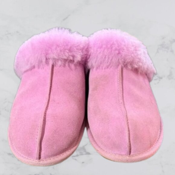 UGG Women’s Lavender Suede Slippers Size 10 - Picture 3 of 6